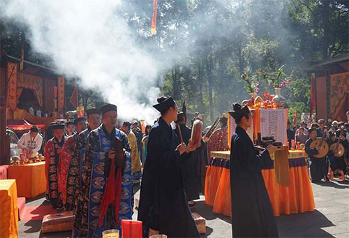 梦到被打然后赔钱给我的梦境分享 从这个梦得到了什么经验